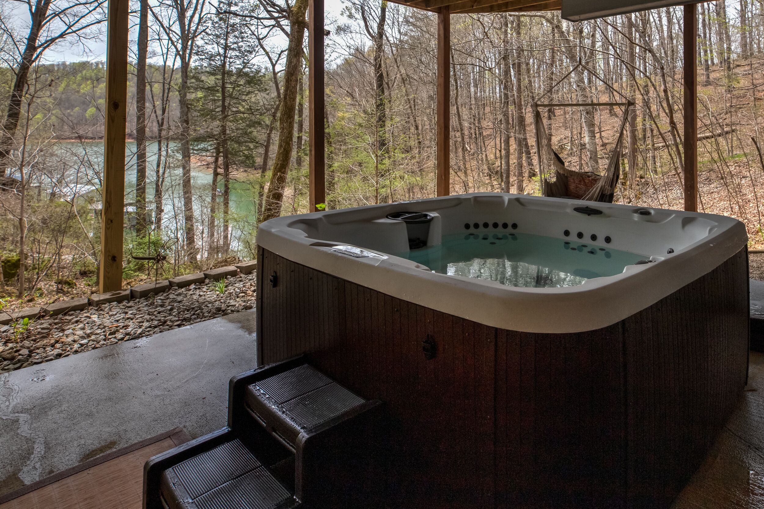 Norris Lake Front Home with Dock | 4 bed 4 bath | Deerfield