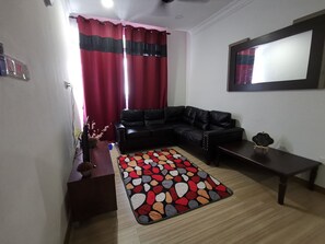 LED TV - 5 min from pantai klebang (Malacca)