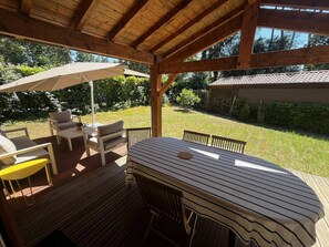 تناول الطعام بالخارج