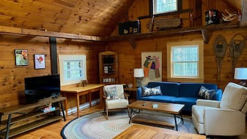 Smart TV, music library, stereo