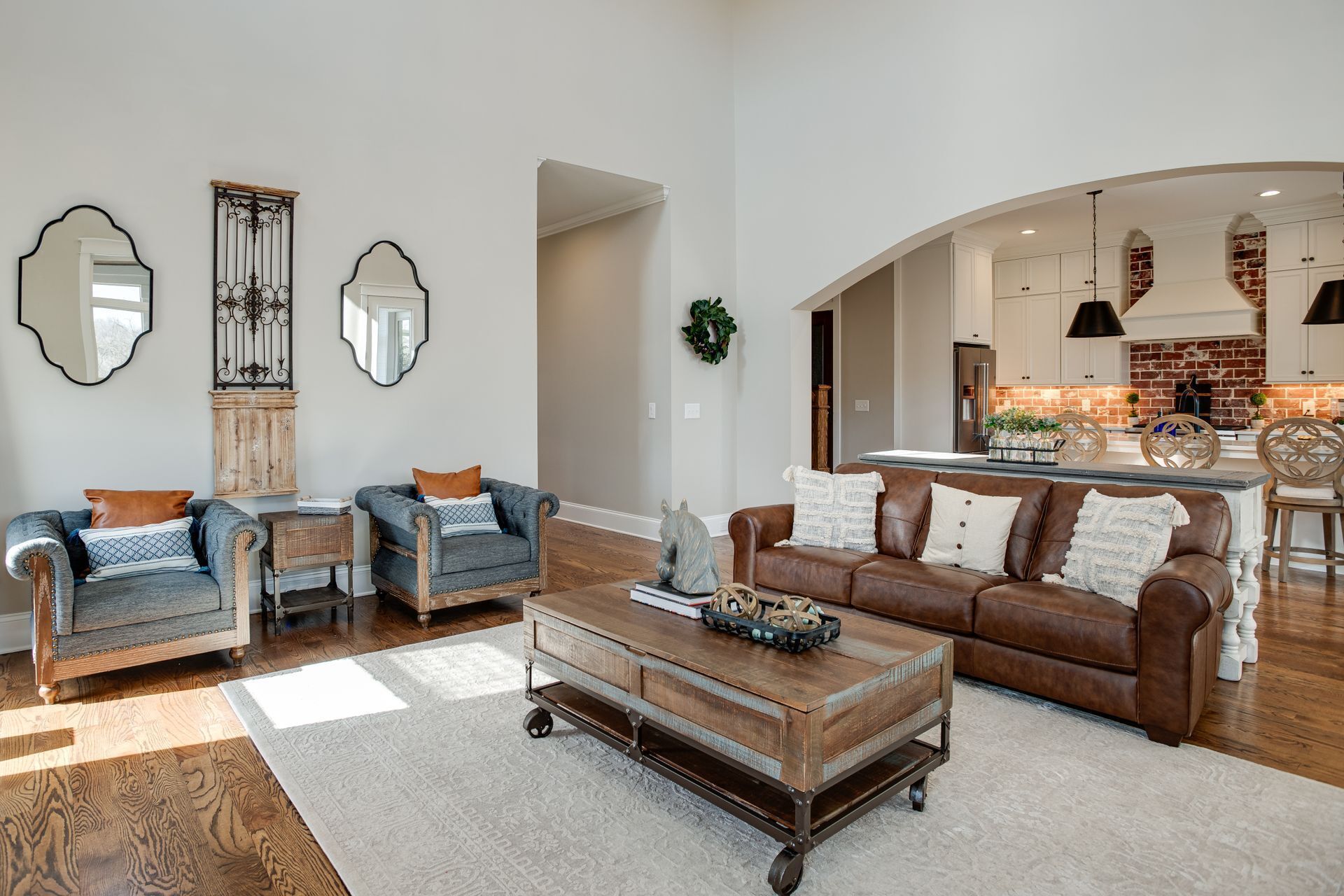 Spacious Private Estate With Pool