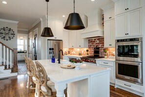 Fridge, microwave, oven, stovetop - Gated Private Estate With Pool, Hilltop Views, and Game Room on 8 acres (Thompson's Station)