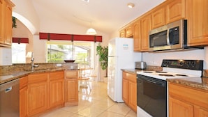 House, 5 Bedrooms | Private kitchen - Ainsdale Haven (Kissimmee)