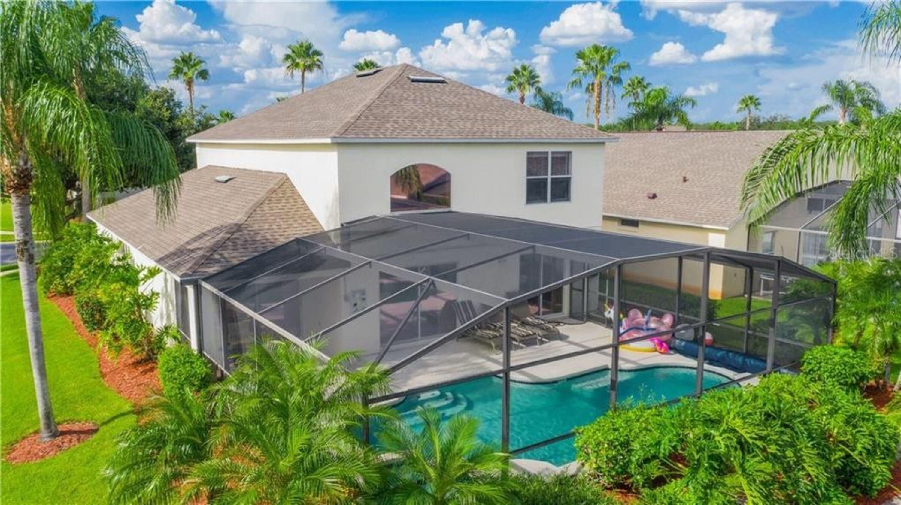 House, 5 Bedrooms | Exterior