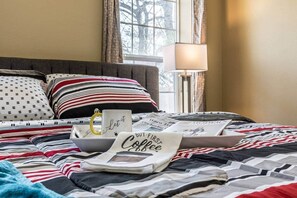 3 chambres, bureau, fer et planche à repasser, Wi-Fi gratuit