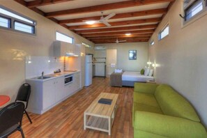 Standard-Ferienhütte (Studio) | Wohnbereich