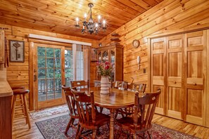 Dining - Wooden Paradise in Catskills!!!! (Rock Hill)