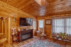 Smart TV, fireplace, video games, table tennis - Wooden Paradise in Catskills!!!! (Rock Hill)