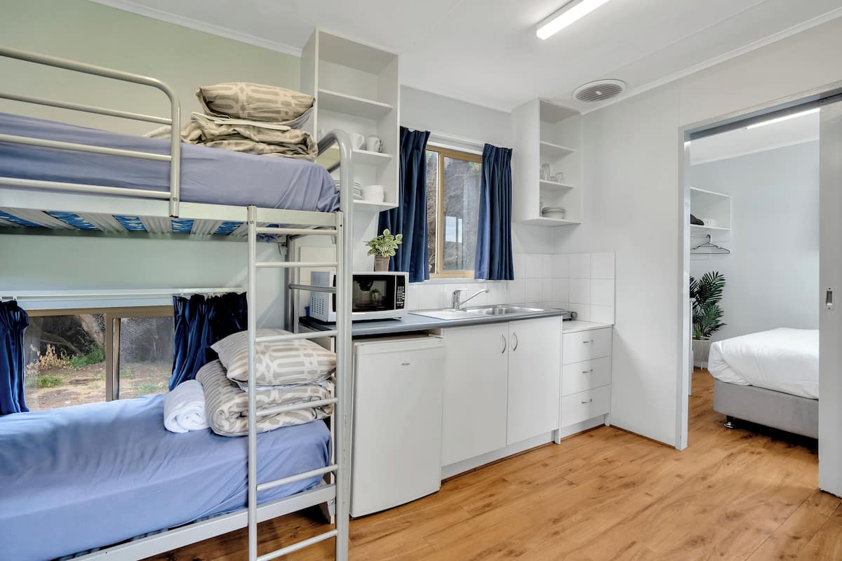 1 Bedroom Sunset Cabin - No Bathroom | 免費 Wi-Fi、床單