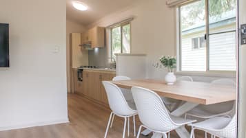 Premium Cabin, 2 Bedrooms | In-room dining
