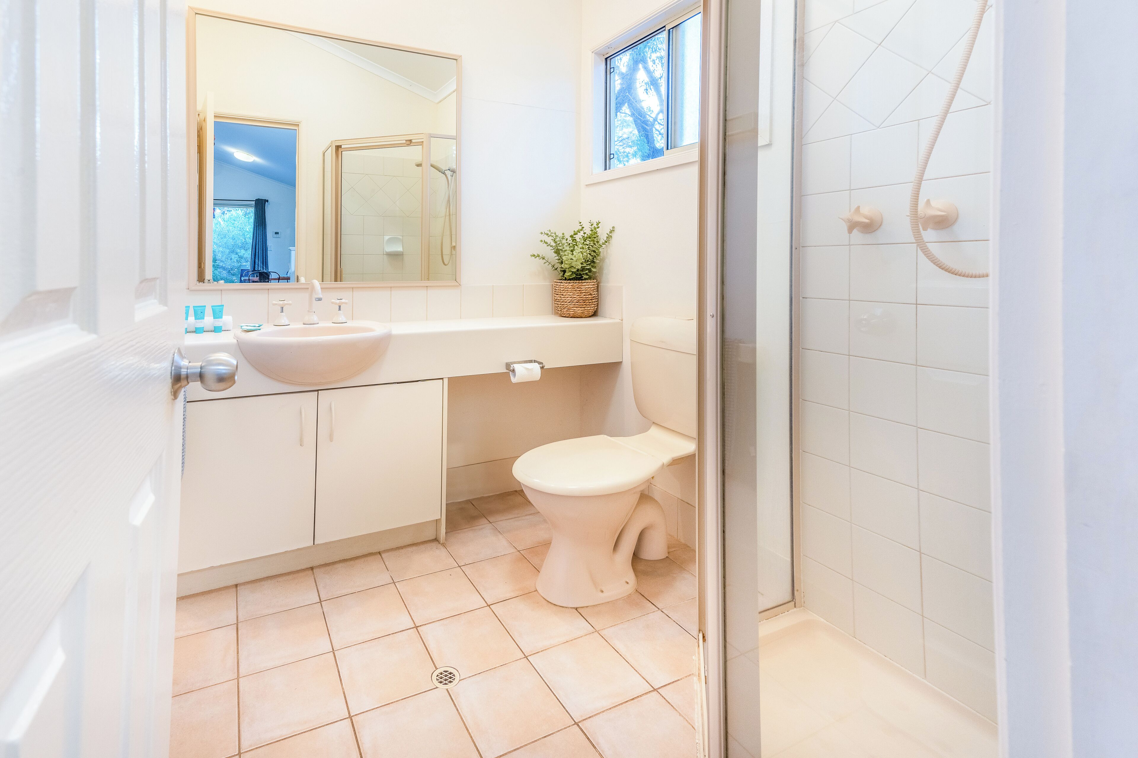 Chalet, 2 Bedrooms | Bathroom