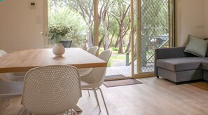 Cabane Premium, 2 chambres | Coin séjour