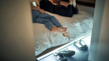 Free WiFi, bed sheets