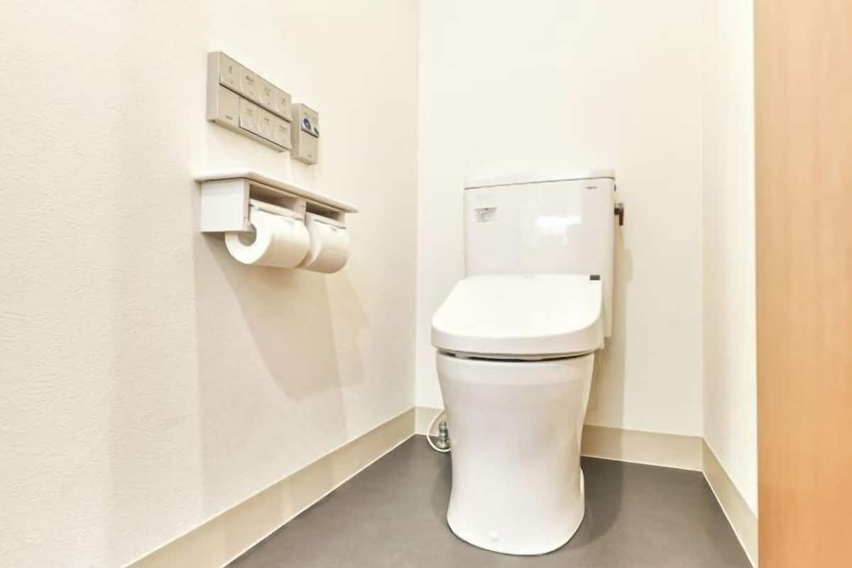 Shower, eco-friendly toiletries, hair dryer, bidet