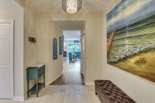 Lake Keowee Resort Condo w/ Fantastic View