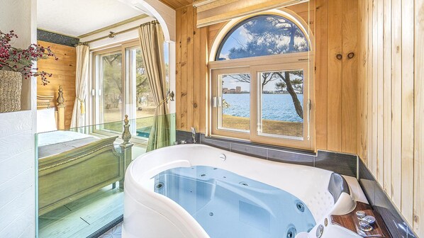 Basic Room, 1 Bedroom (A - 101 (Ocean view)) | 1 bedroom, free WiFi - Daebudo Geugotegamyeon Pension (Ansan)