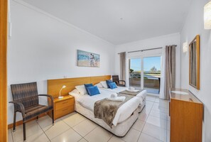 1 bedroom, in-room safe, iron/ironing board, free WiFi