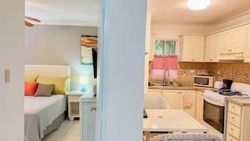 In-room safe, iron/ironing board, free WiFi