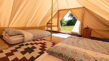 Kabin | 4 kamar tidur, Wi-Fi gratis, dan seprai linen