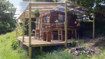Cabin | Exterior