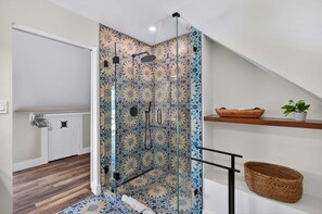 Shower, towels
