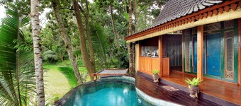 Luxury Antique Villa w/ Outdoor Pool!