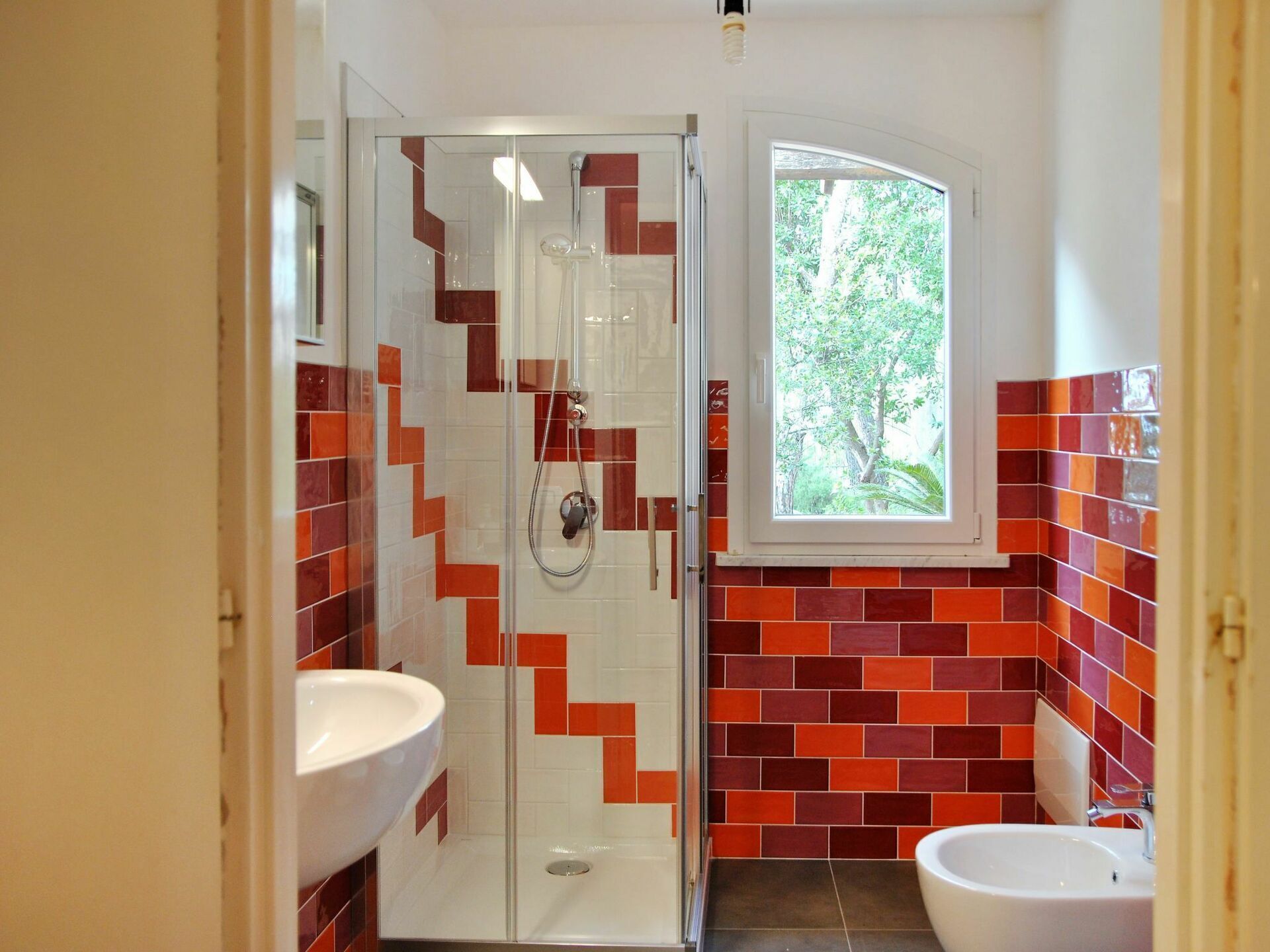 Wonderful private villa for 6 people with WIFI, patio, pets allowed and parking