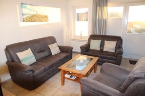 Unclassified image, 4 of 13, button