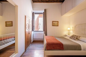 3 chambres, fer et planche à repasser, Wi-Fi gratuit, draps fournis