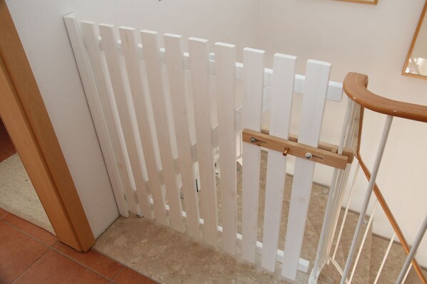 Unclassified image, 1 of 28, button