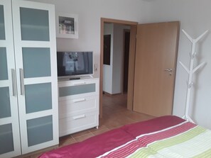 2 bedrooms, iron/ironing board, WiFi - Nina - Apartment (65sqm) for 4 persons with elevator and balcony in the best (Norden)