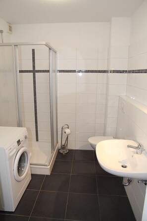 Unclassified image, 3 of 18, button