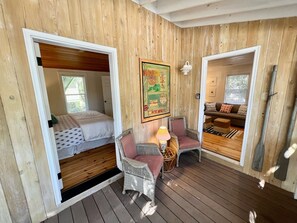 1 bedroom, iron/ironing board, free WiFi, bed sheets - Charming Folly Cottage! Steps to Downtown, Pier & Beach! (Folly Beach)