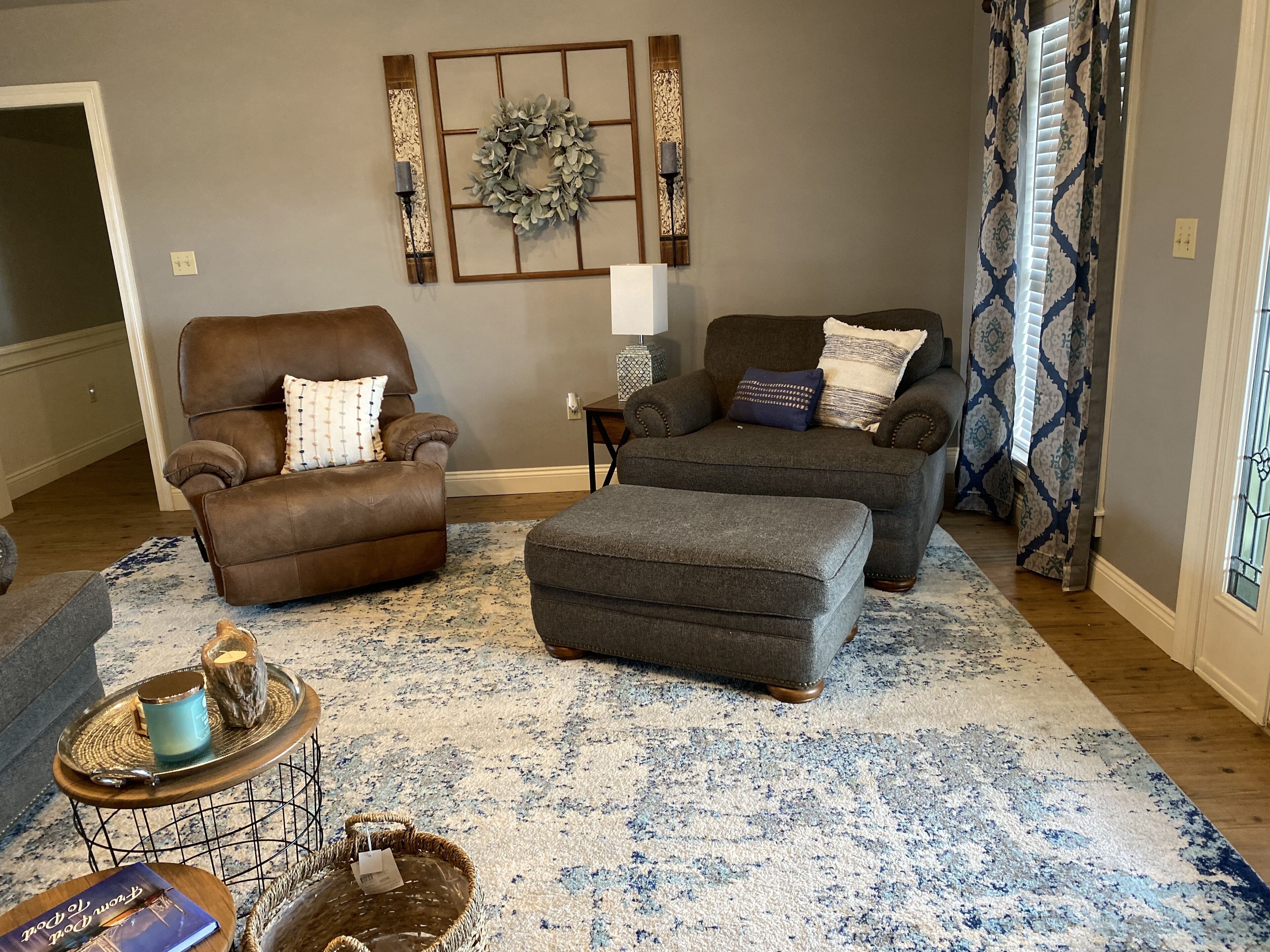 The Blue Crab House  on Moss Lake