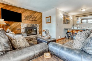 Televisio, takka, DVD-soitin