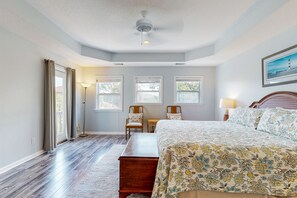 3 bedrooms, internet, bed sheets