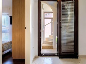 2 bedrooms, internet