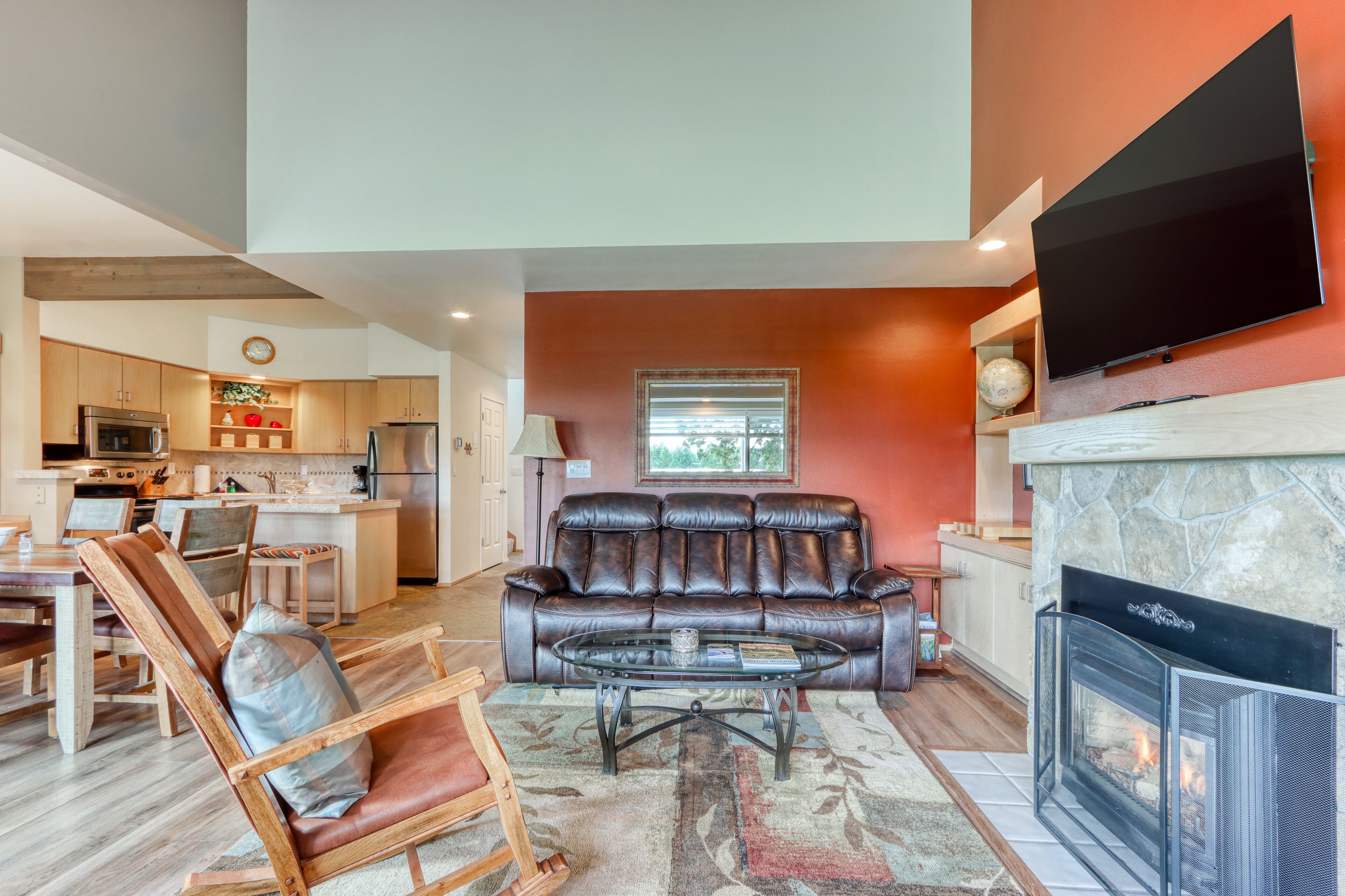 Refined golf course resort home on the fairway with a private hot tub