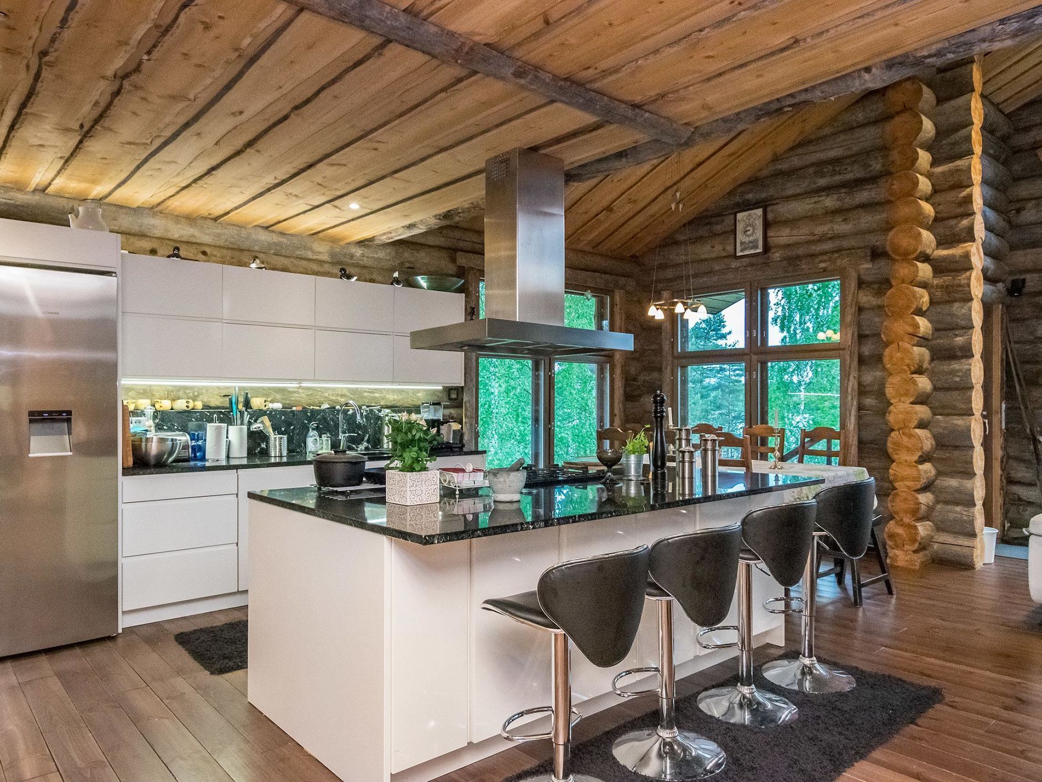 冰箱、微波炉、洗碗机、厨具/餐具