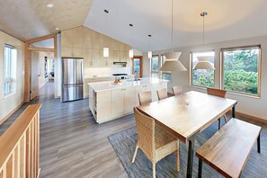 Dining - Ocean-view modern masterpiece just 4 houses down from beach - fireplace & grill (Manzanita)