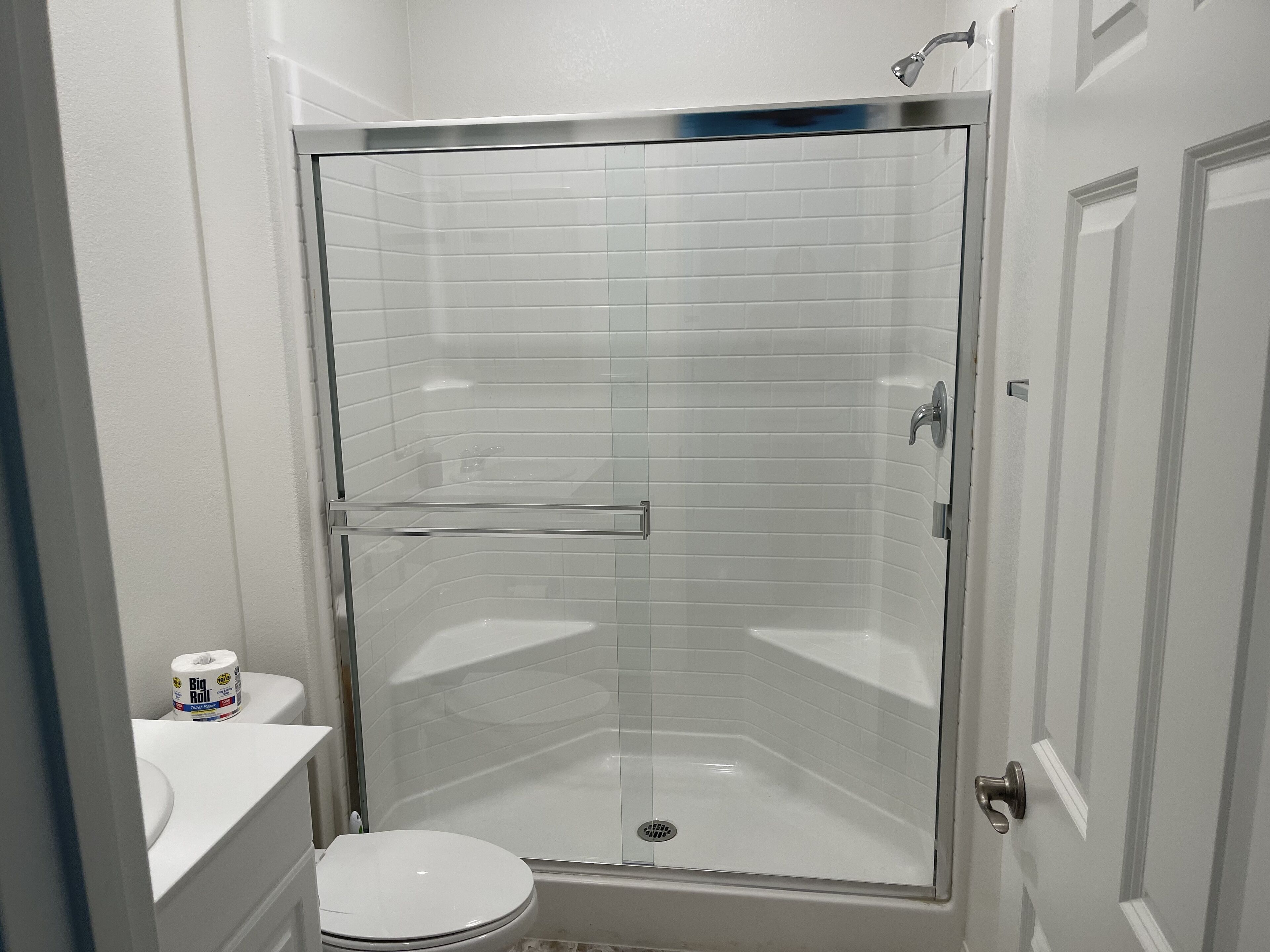 Cozy private room w/own bath and private entrance