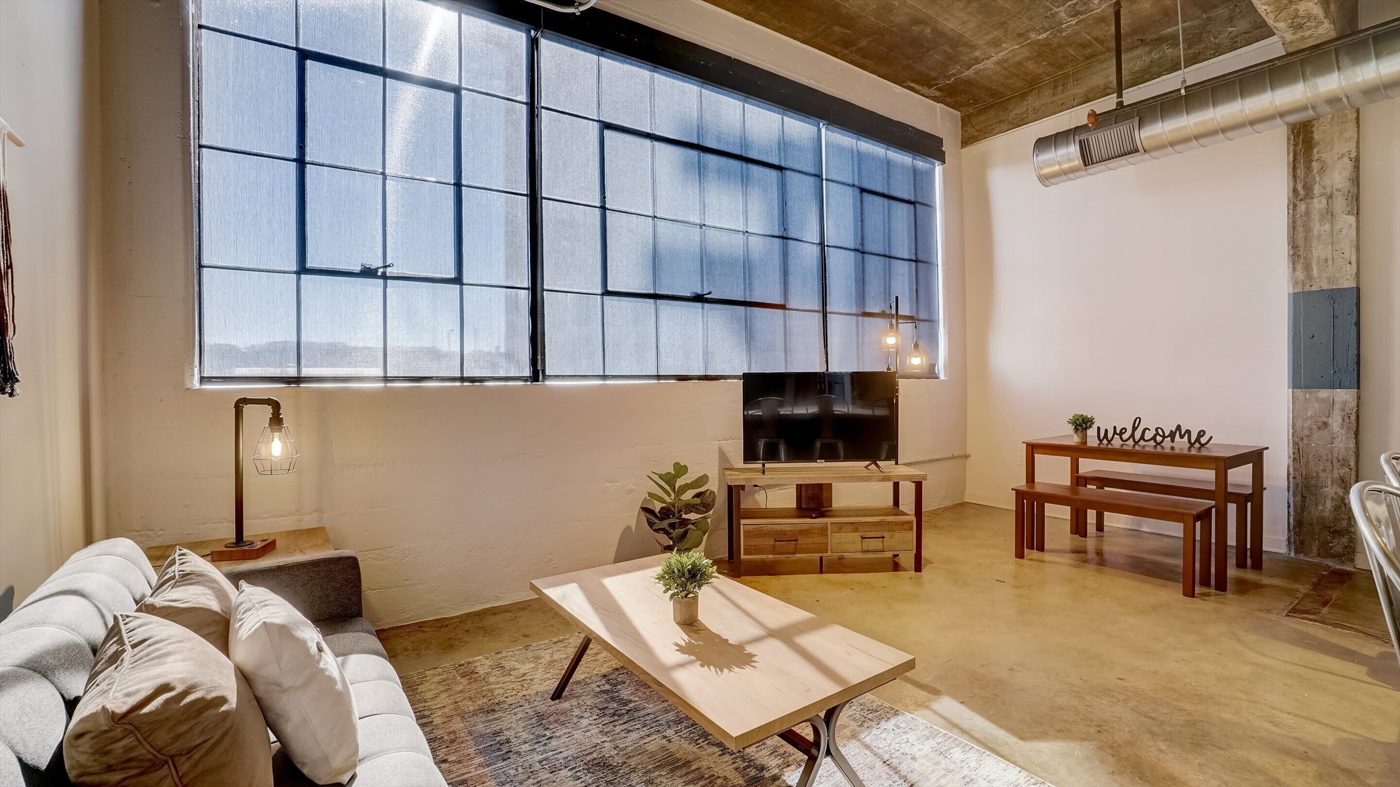 Frontdesk The Denham Bldg Apts Parkside Dist Birmingham