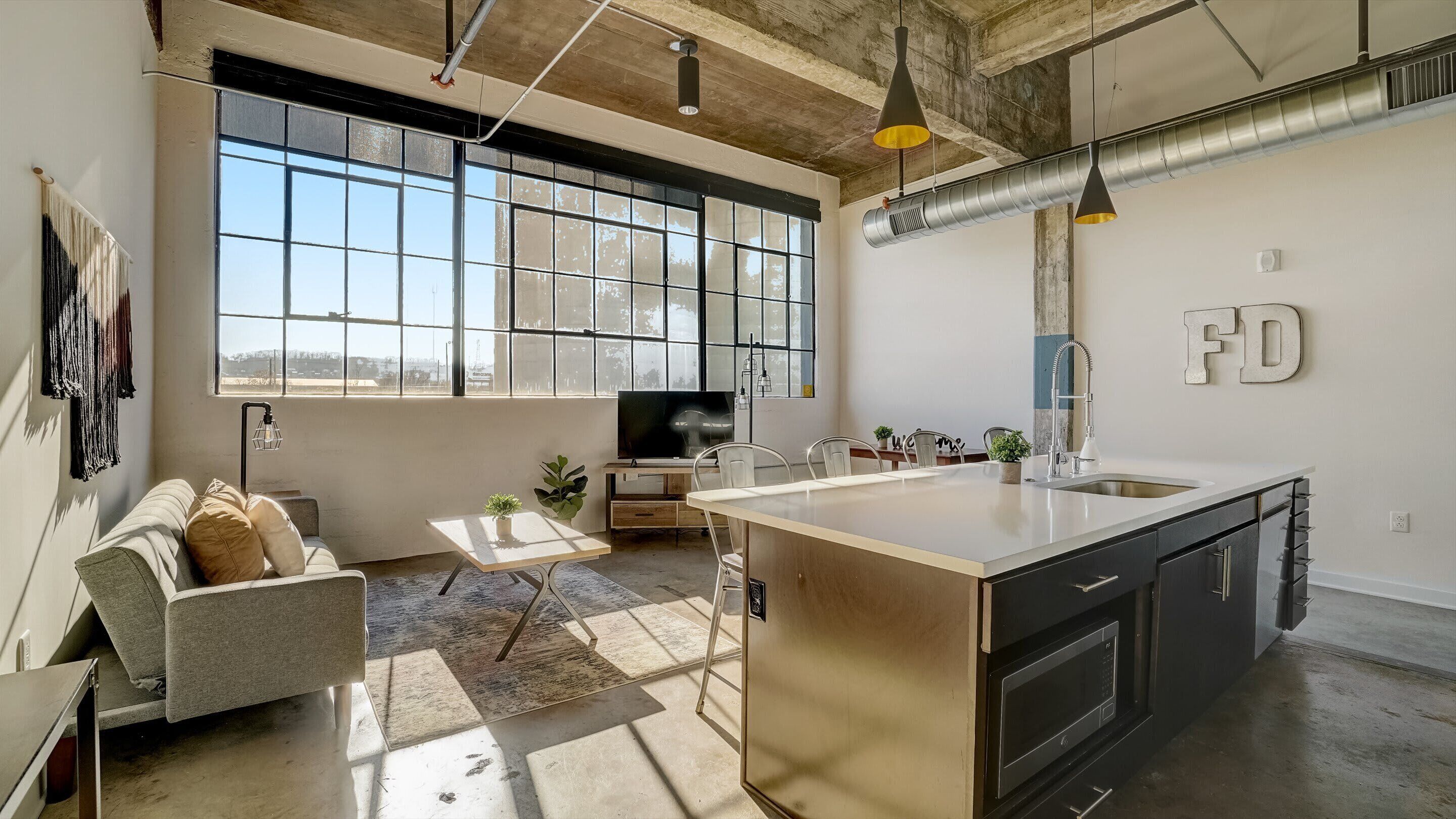 Frontdesk The Denham Bldg Apts Parkside Dist Birmingham