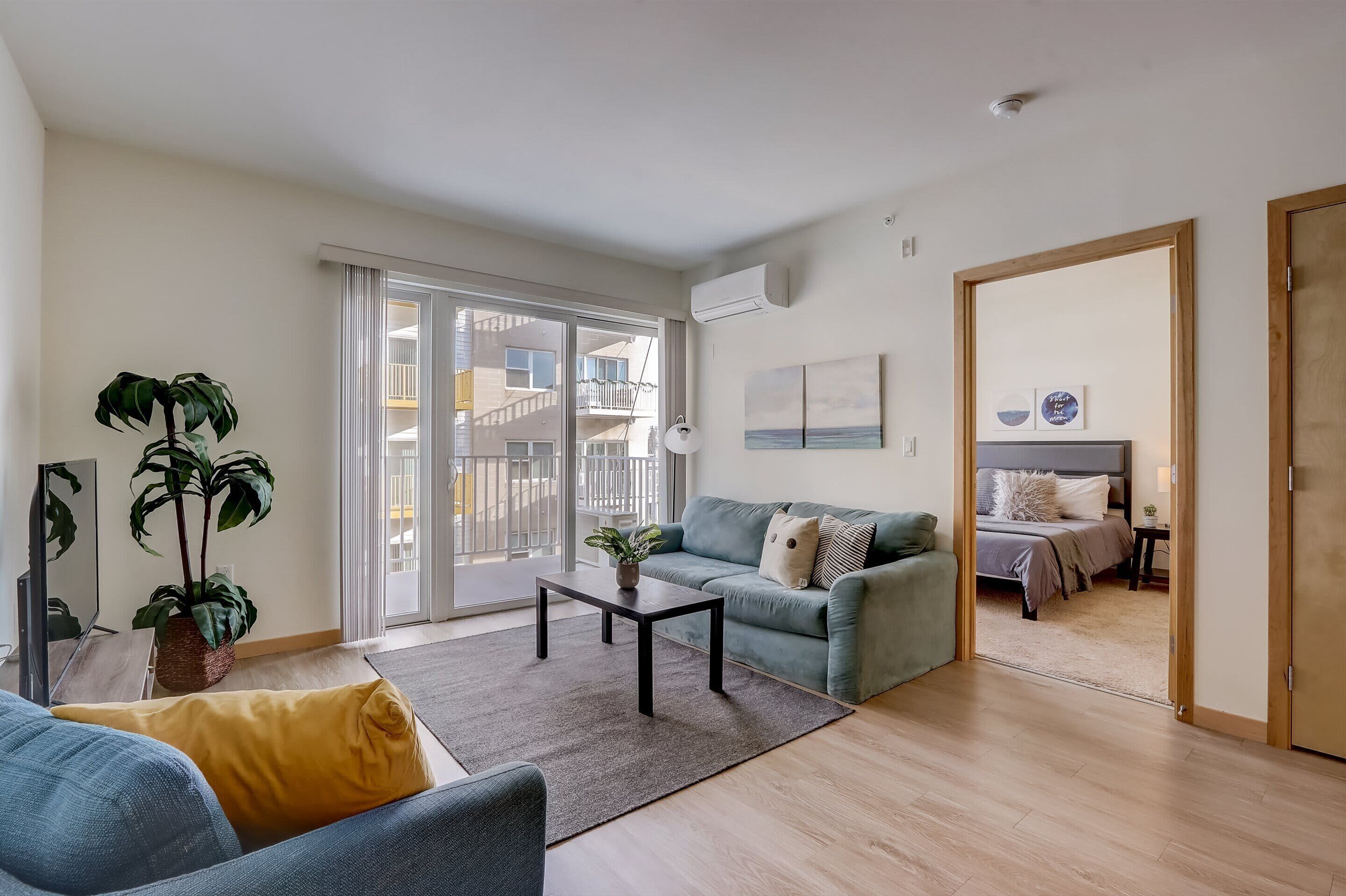 FRONTDESK 124 W Washington St Apts Milwaukee