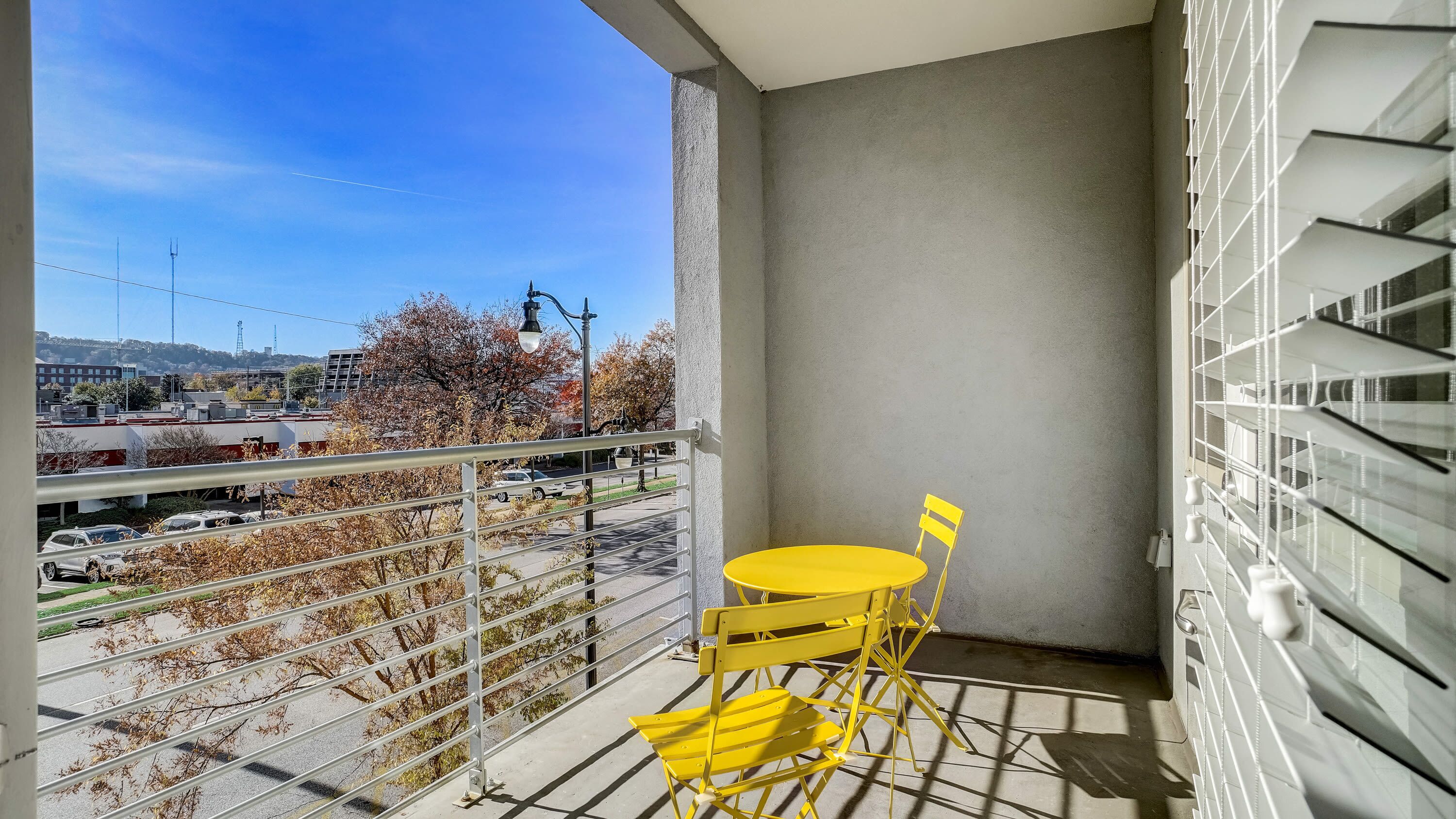 FRONTDESK Flats on 4th Apts Downtown Birmingham