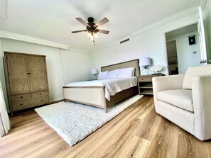 3 bedrooms, iron/ironing board, WiFi, bed sheets - 3BR/2BA - Beach - Heated Pool - Centrally Located (Destin)