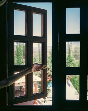 Ruiseñor | Down comforters, free WiFi, bed sheets