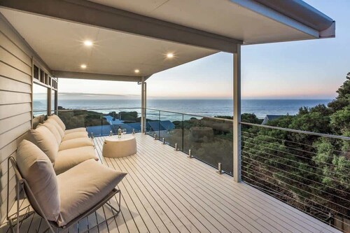 Idlehour—Panoramic Retreat by Yallingup Beach