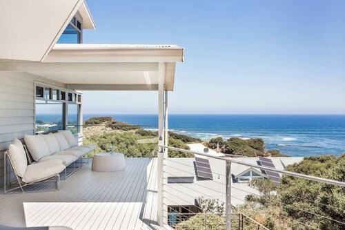 Idlehour—Panoramic Retreat by Yallingup Beach