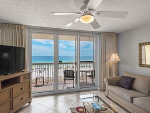 Flat-screen TV, offices - Pelican Beach Resort 405 (Destin)